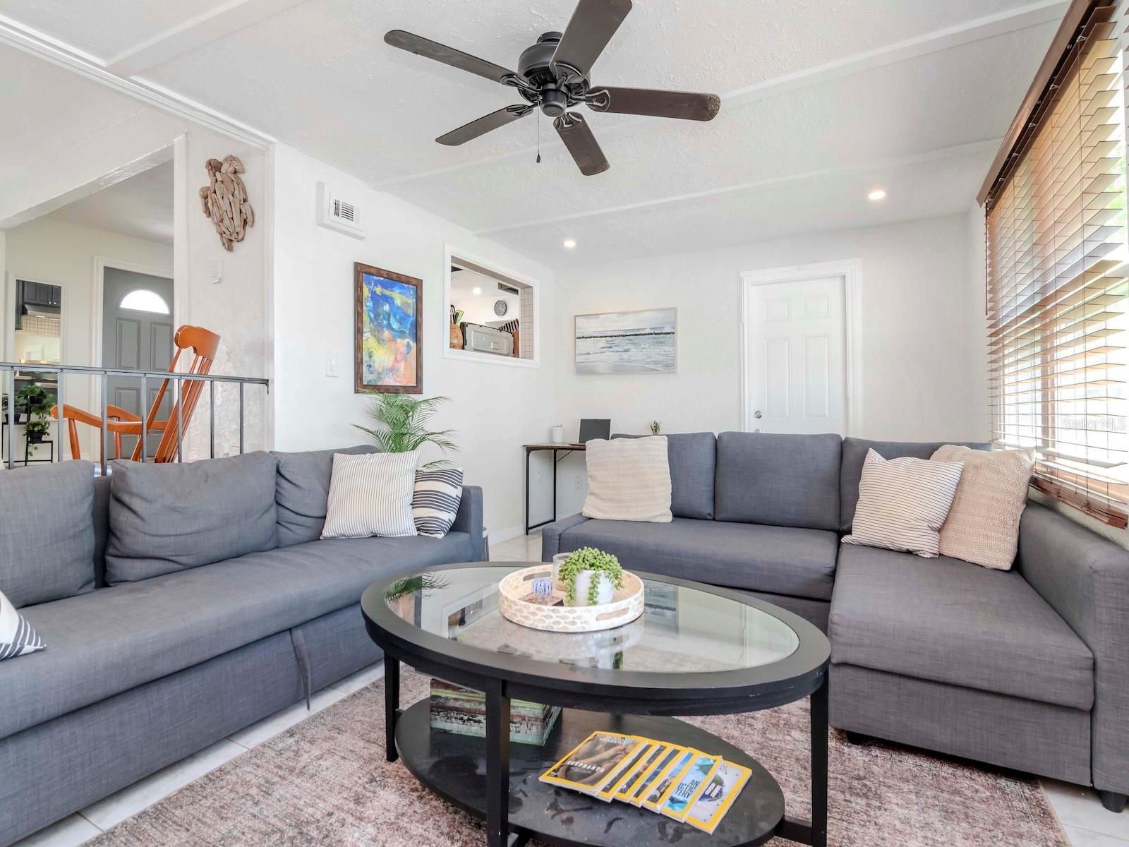 1528 W RIVER SHORE WAY, TAMPA, FL, 33603