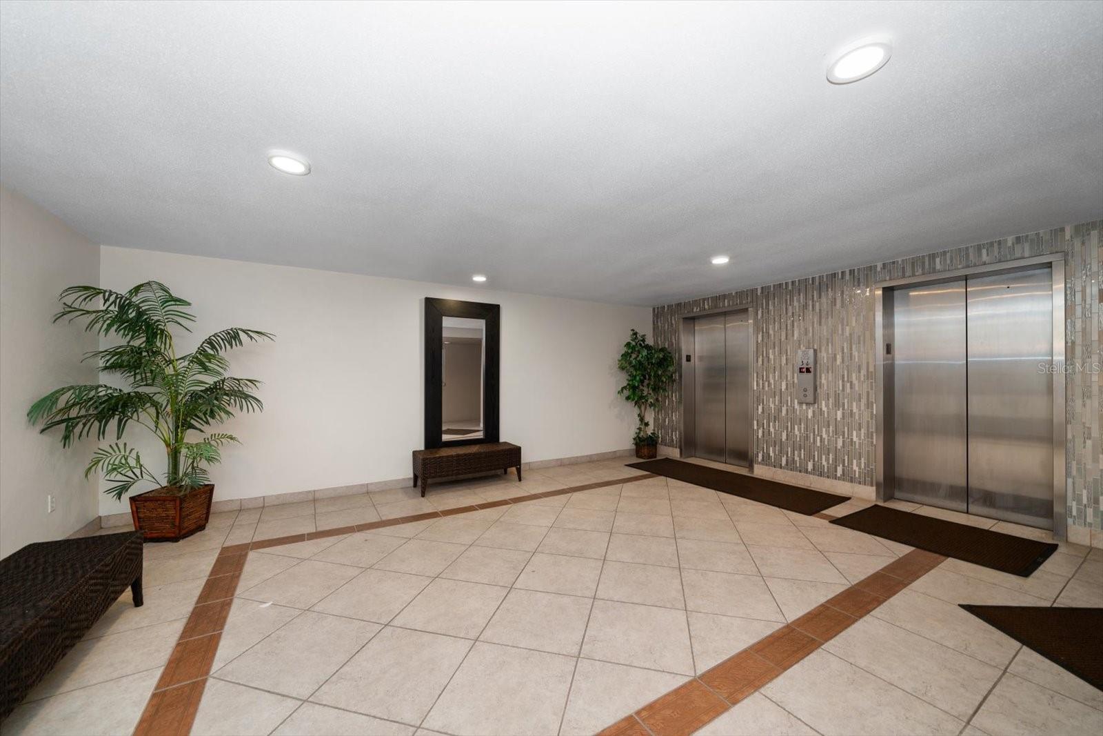 5200 BRITTANY DR S #1503, ST PETERSBURG, FL, 33715