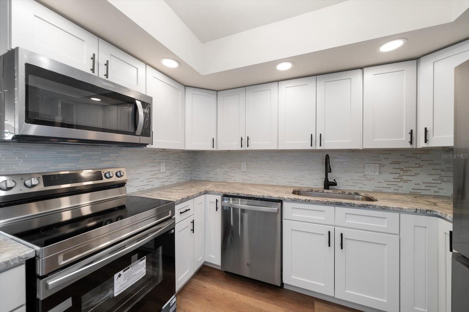 5200 BRITTANY DR S #1503, ST PETERSBURG, FL, 33715
