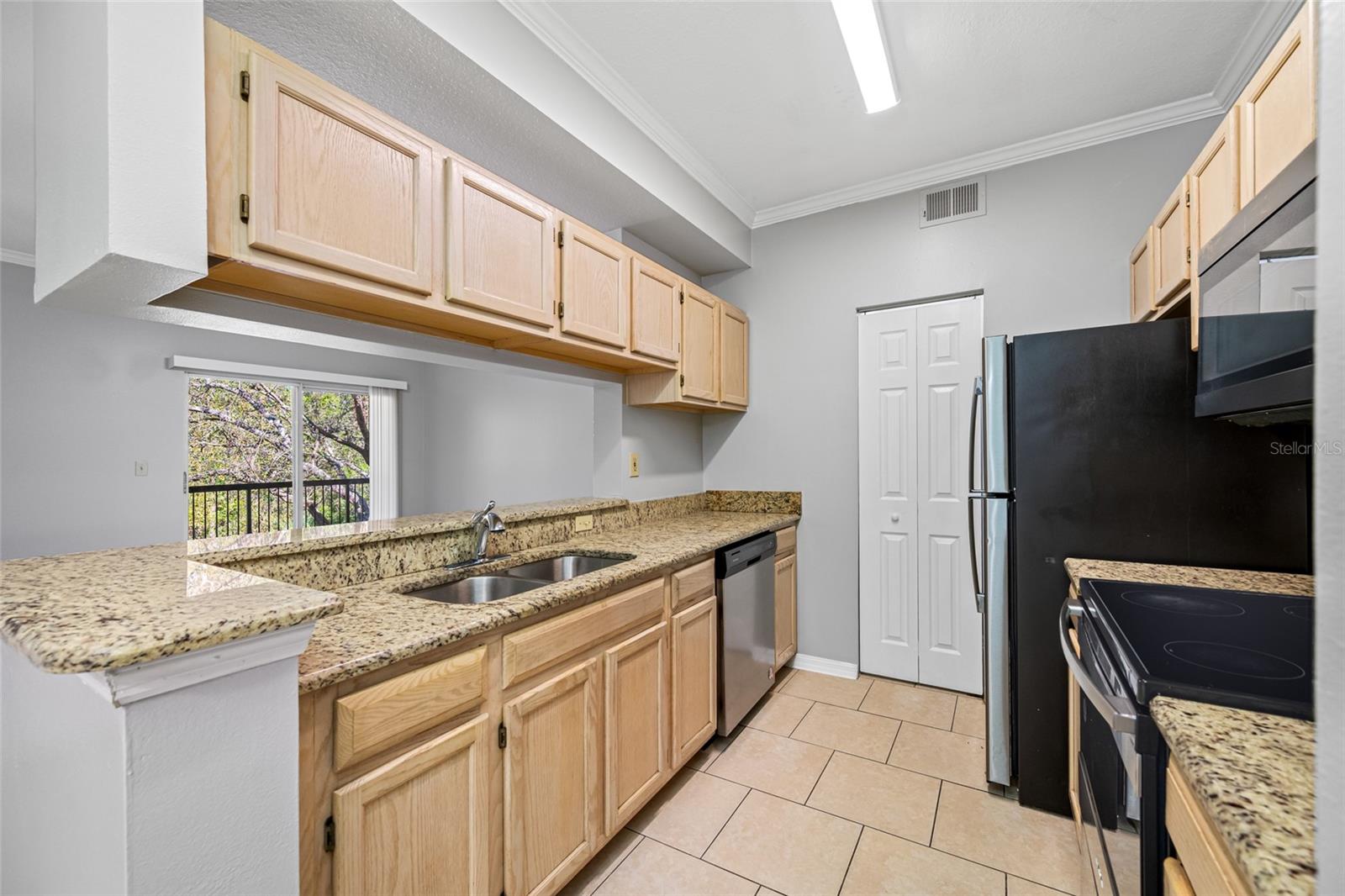 5612 PINNACLE HEIGHTS CIR #206, TAMPA, FL, 33624