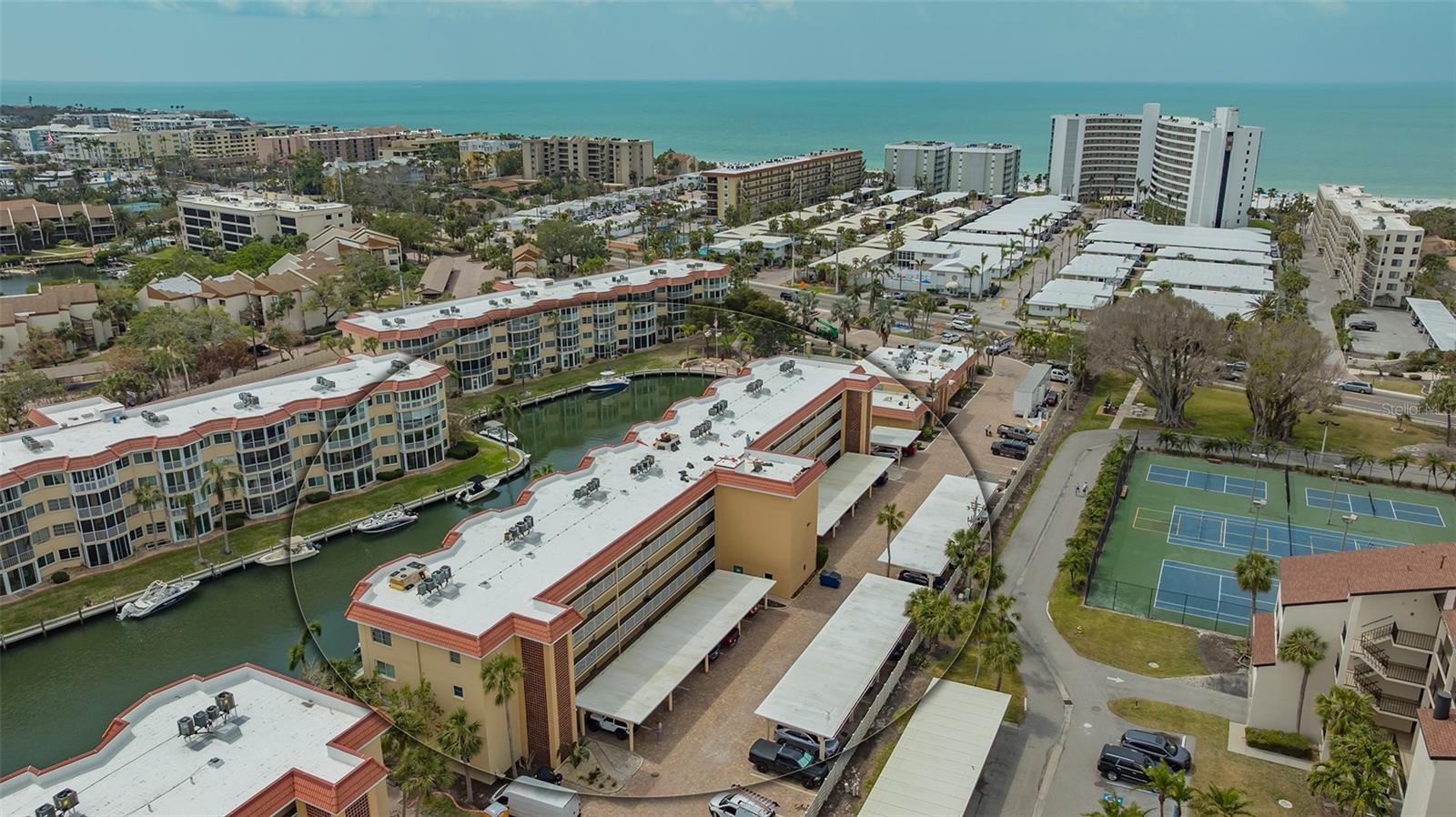 1250 N PORTOFINO DR #303, SARASOTA, FL, 34242