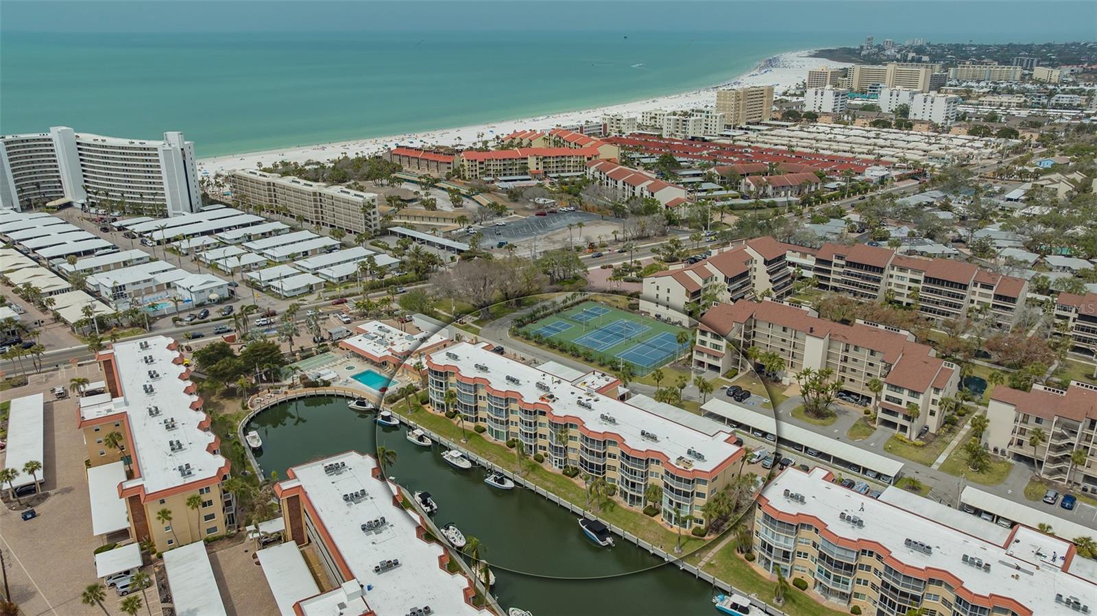 1250 N PORTOFINO DR #303, SARASOTA, FL, 34242