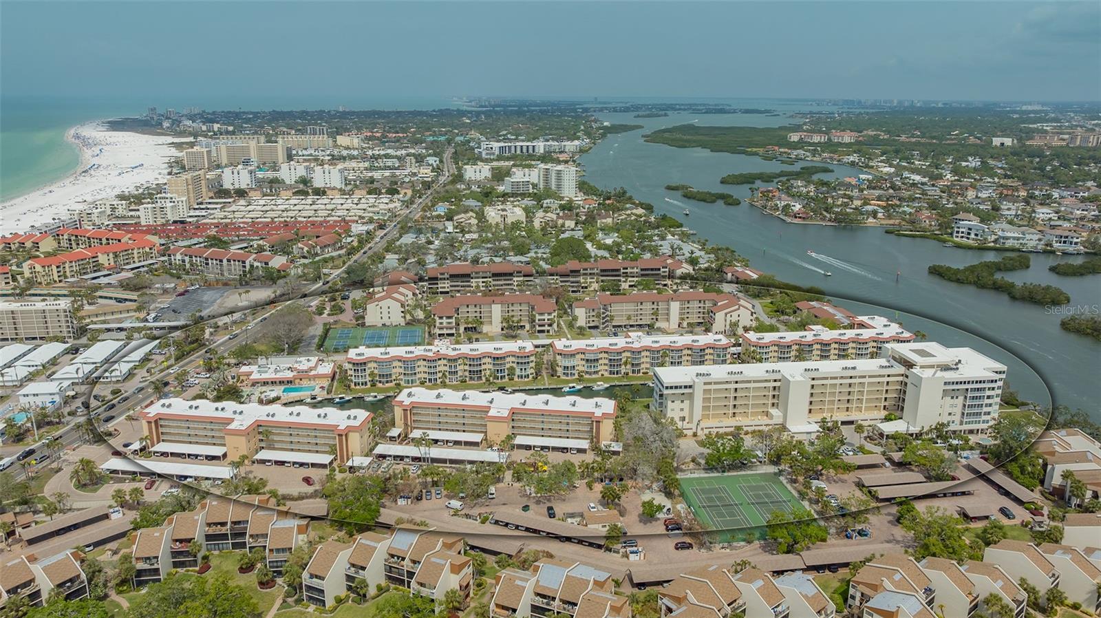 1250 N PORTOFINO DR #303, SARASOTA, FL, 34242
