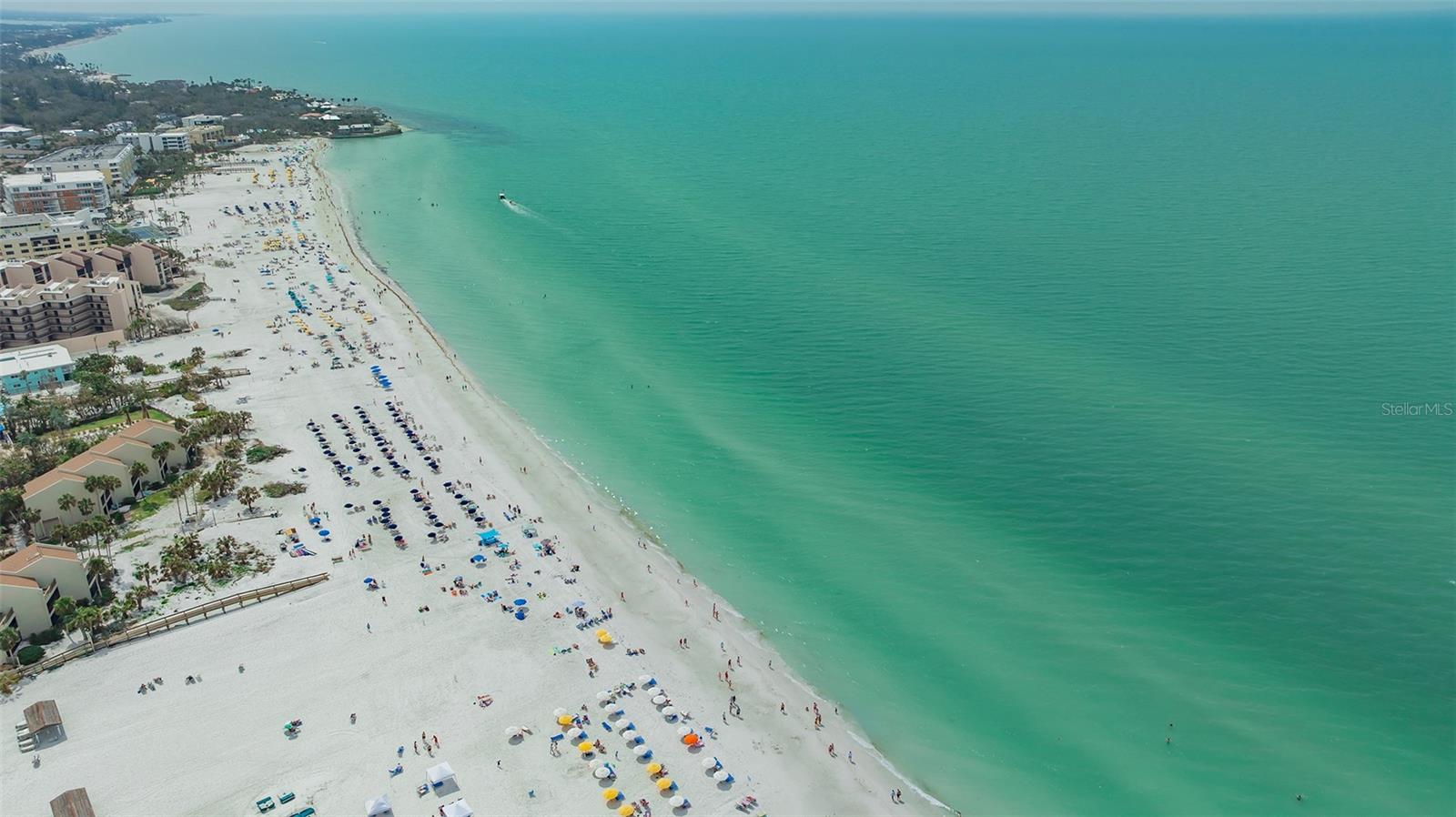1250 N PORTOFINO DR #303, SARASOTA, FL, 34242