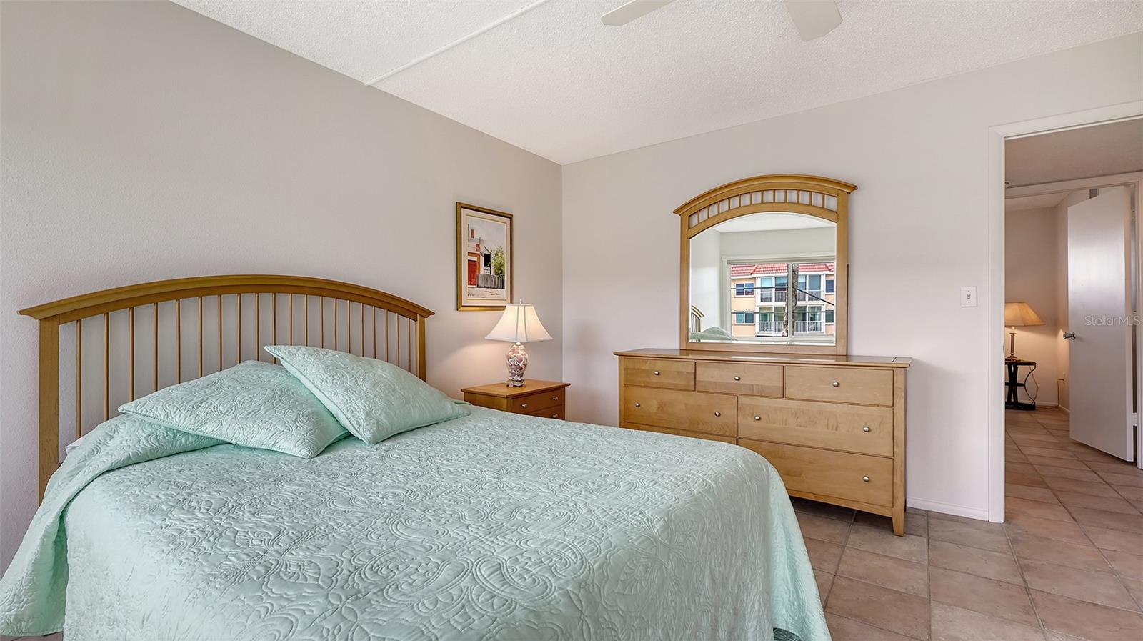 1250 N PORTOFINO DR #303, SARASOTA, FL, 34242