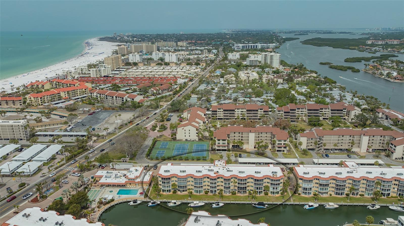 1250 N PORTOFINO DR #303, SARASOTA, FL, 34242