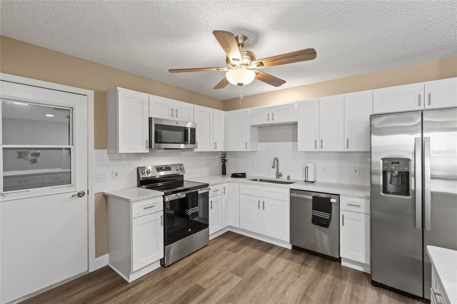 2609 PRIVADA DR, THE VILLAGES, FL, 32162