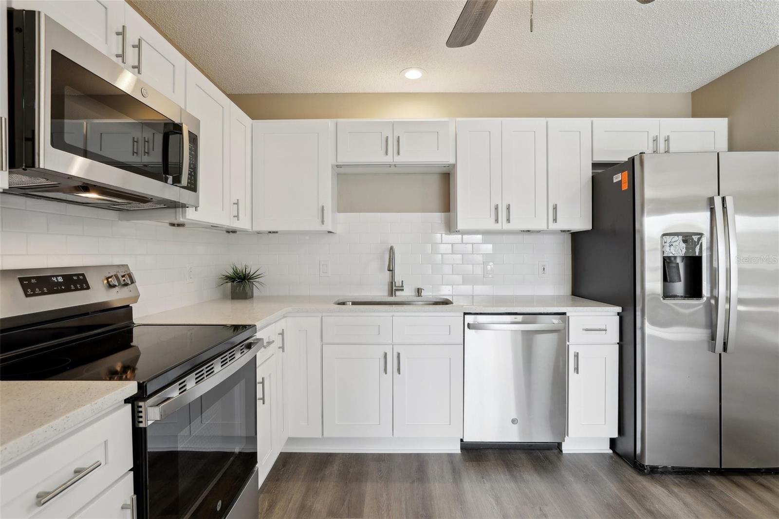 2609 PRIVADA DR, THE VILLAGES, FL, 32162