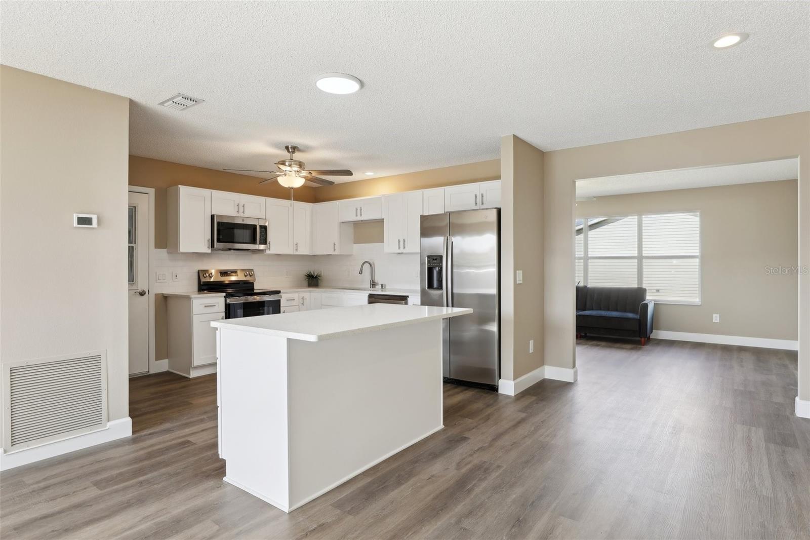 2609 PRIVADA DR, THE VILLAGES, FL, 32162