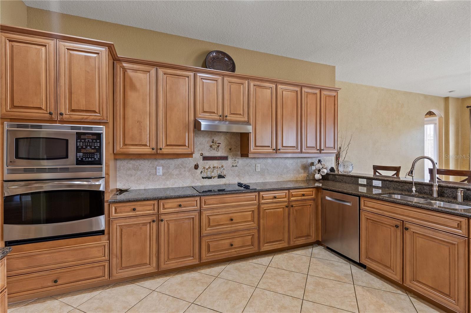 5550 ROCK DOVE DR, SARASOTA, FL, 34241