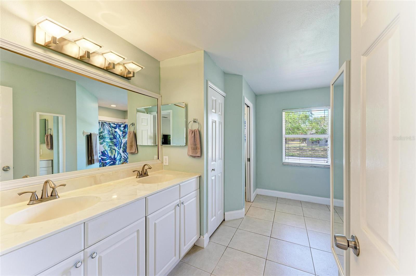 1127 133RD ST E, BRADENTON, FL, 34212