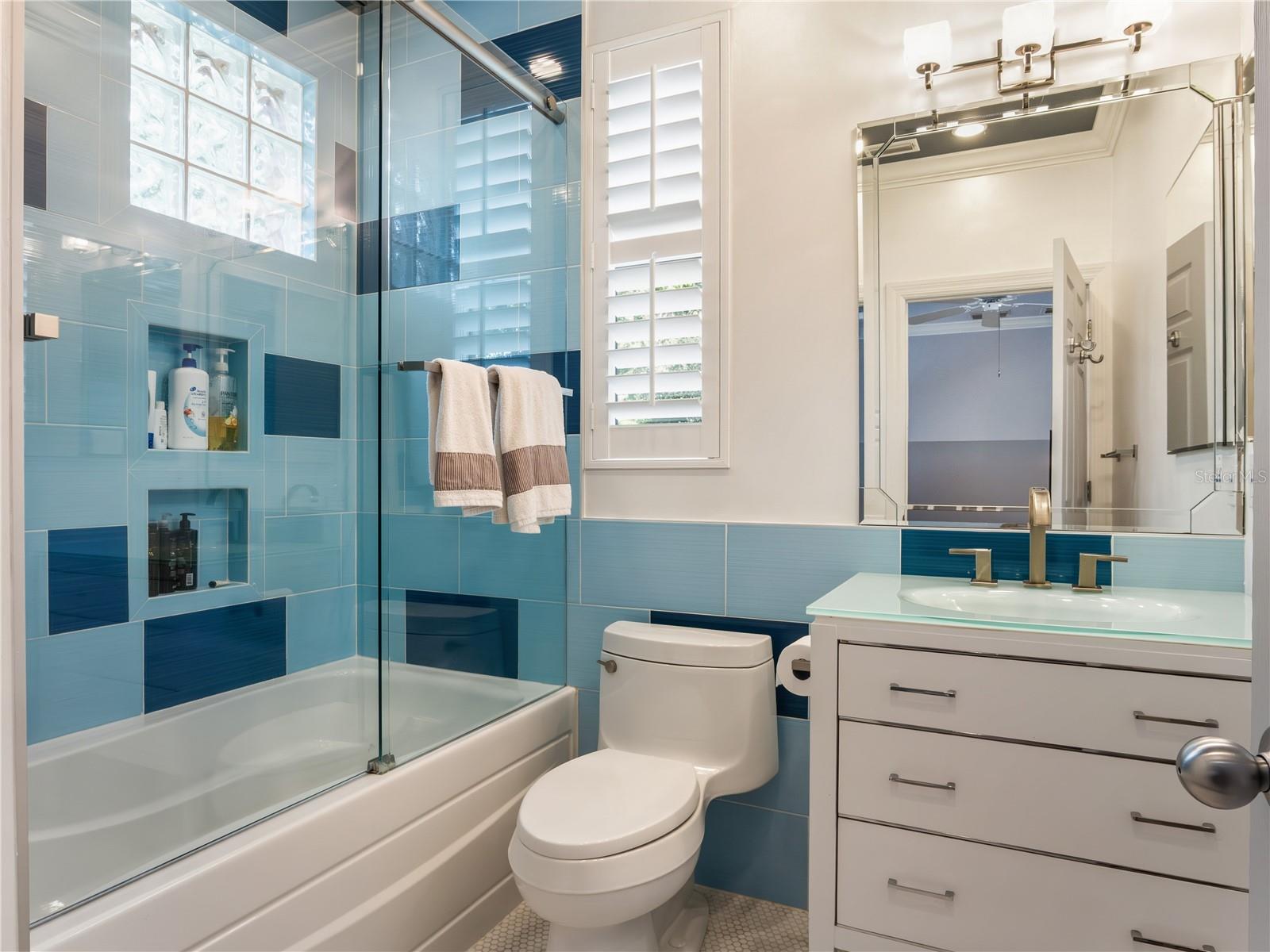 TB8360938 Property Photo