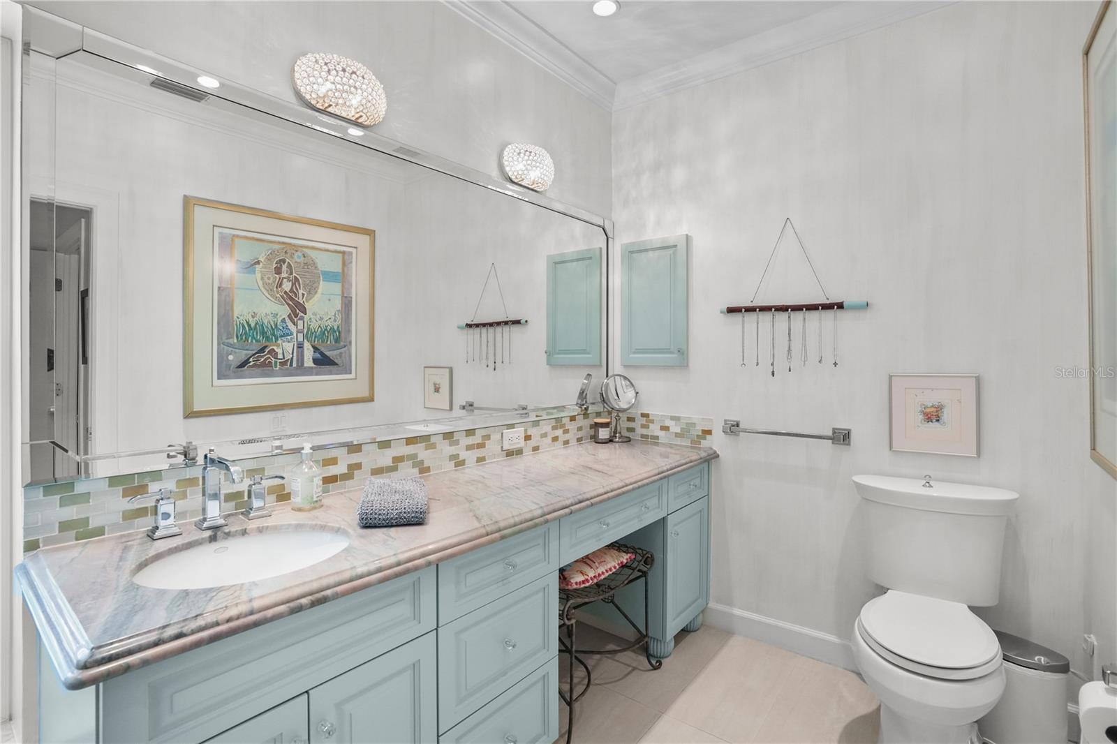 TB8360938 Property Photo