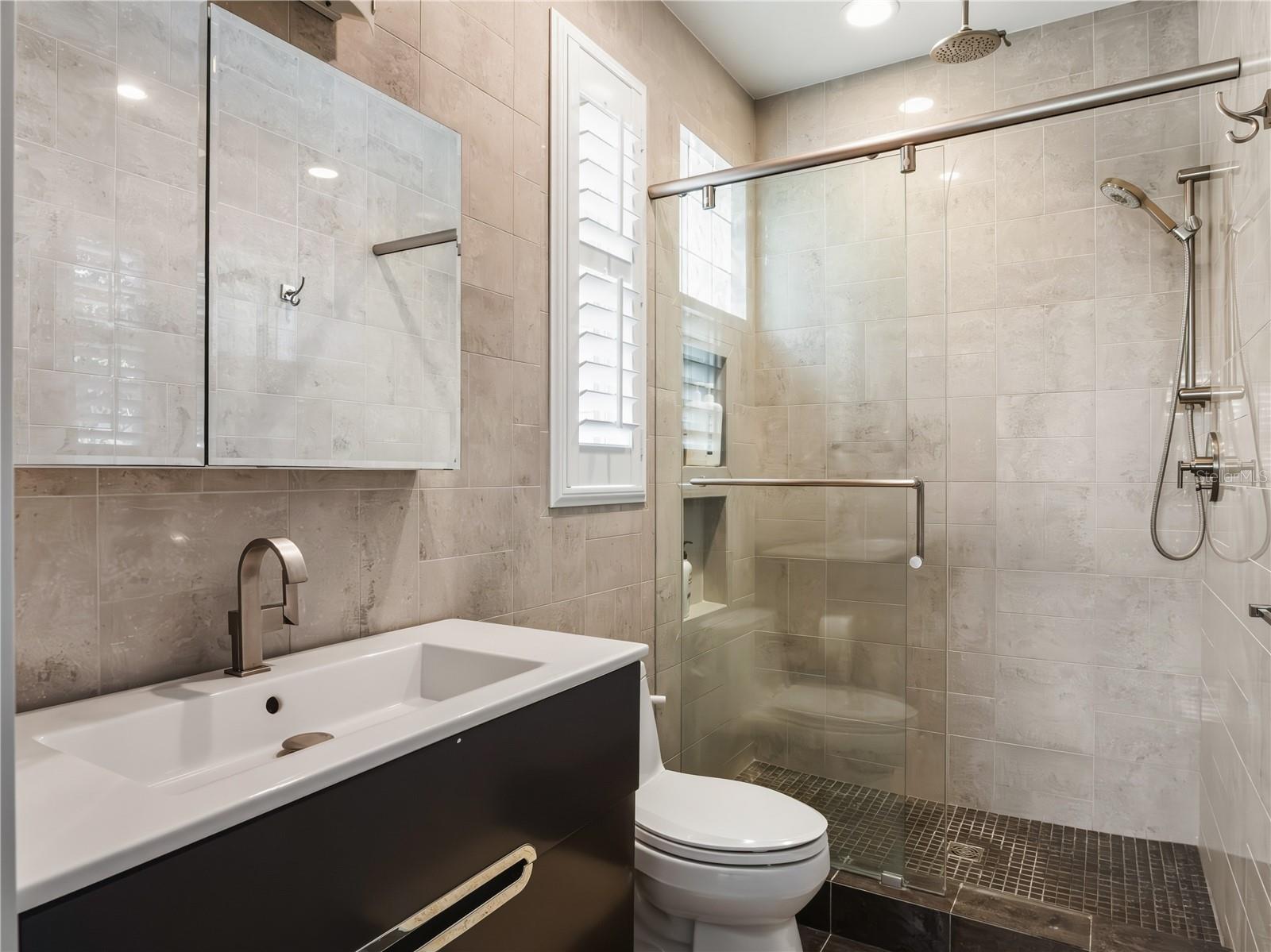 TB8360938 Property Photo