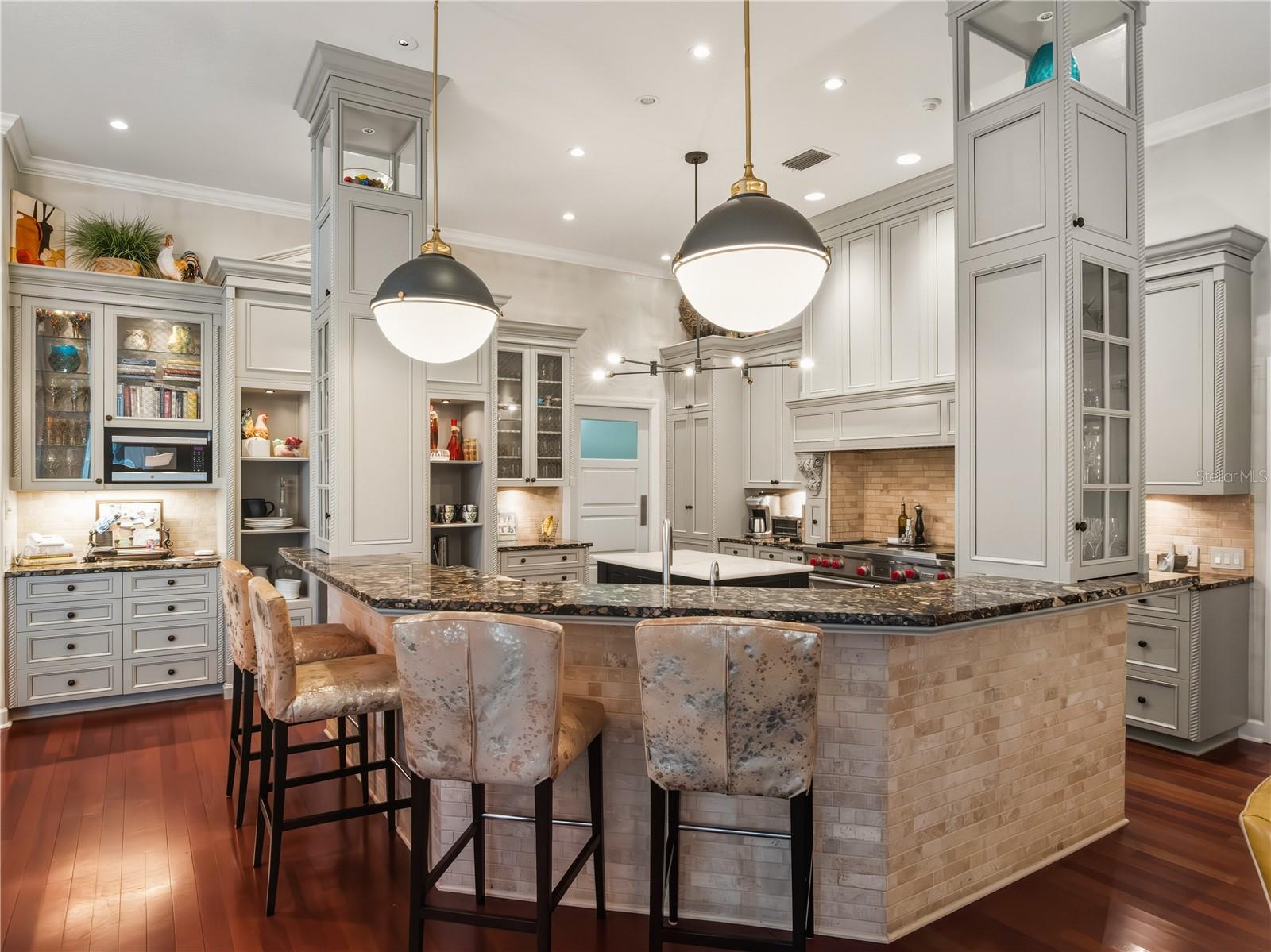 TB8360938 Property Photo