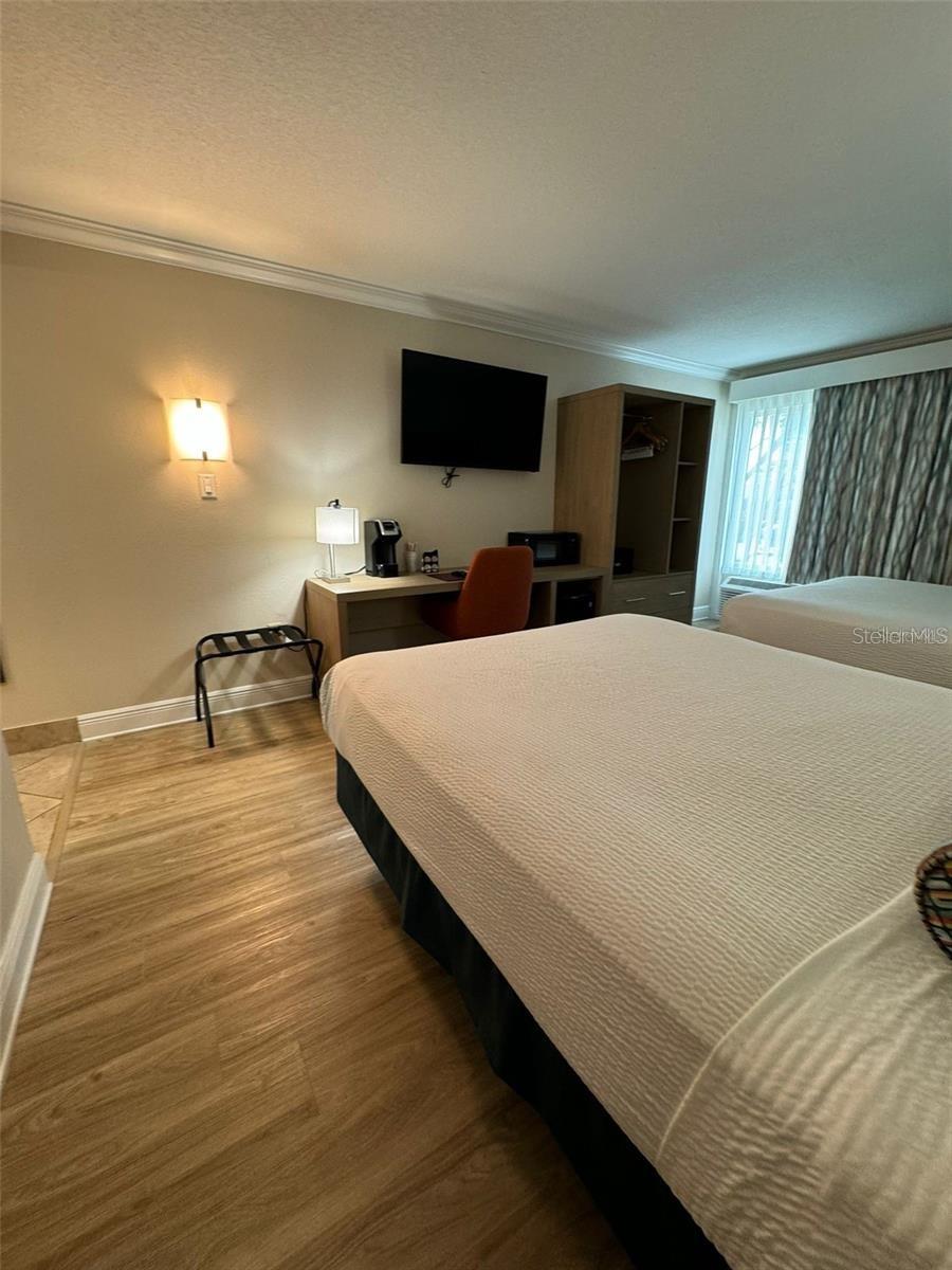 O6289214 Property Photo