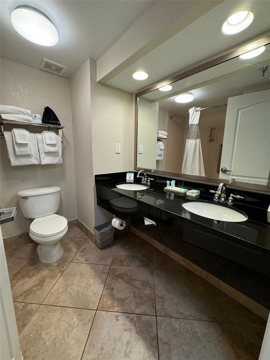 O6289214 Property Photo