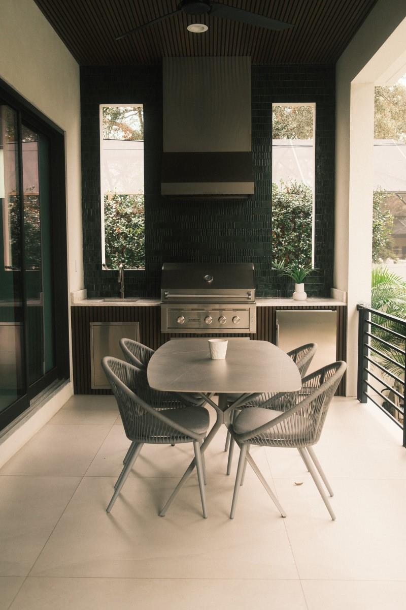 A4644266 Property Photo