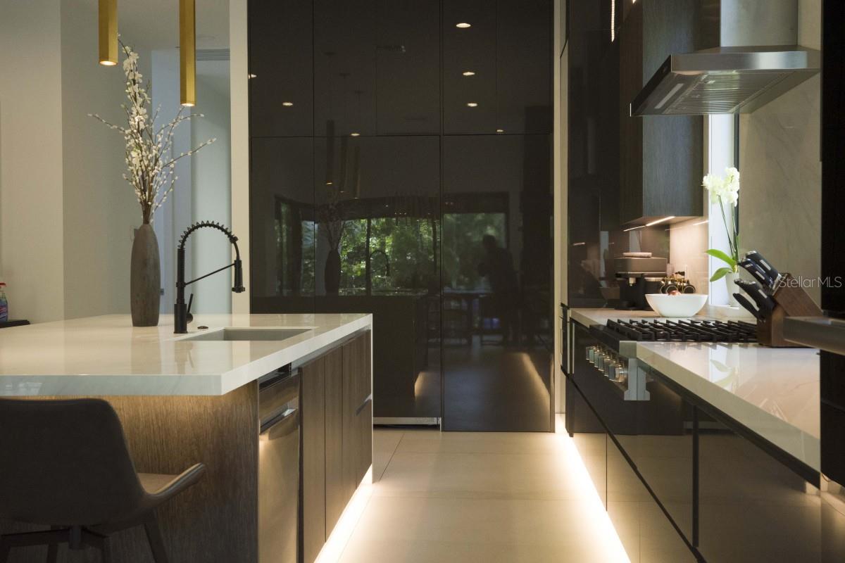 A4644266 Property Photo