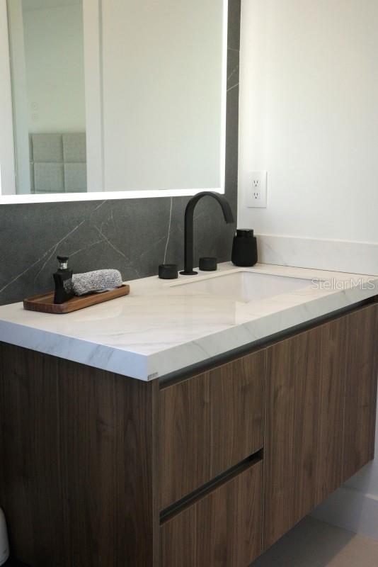 A4644266 Property Photo