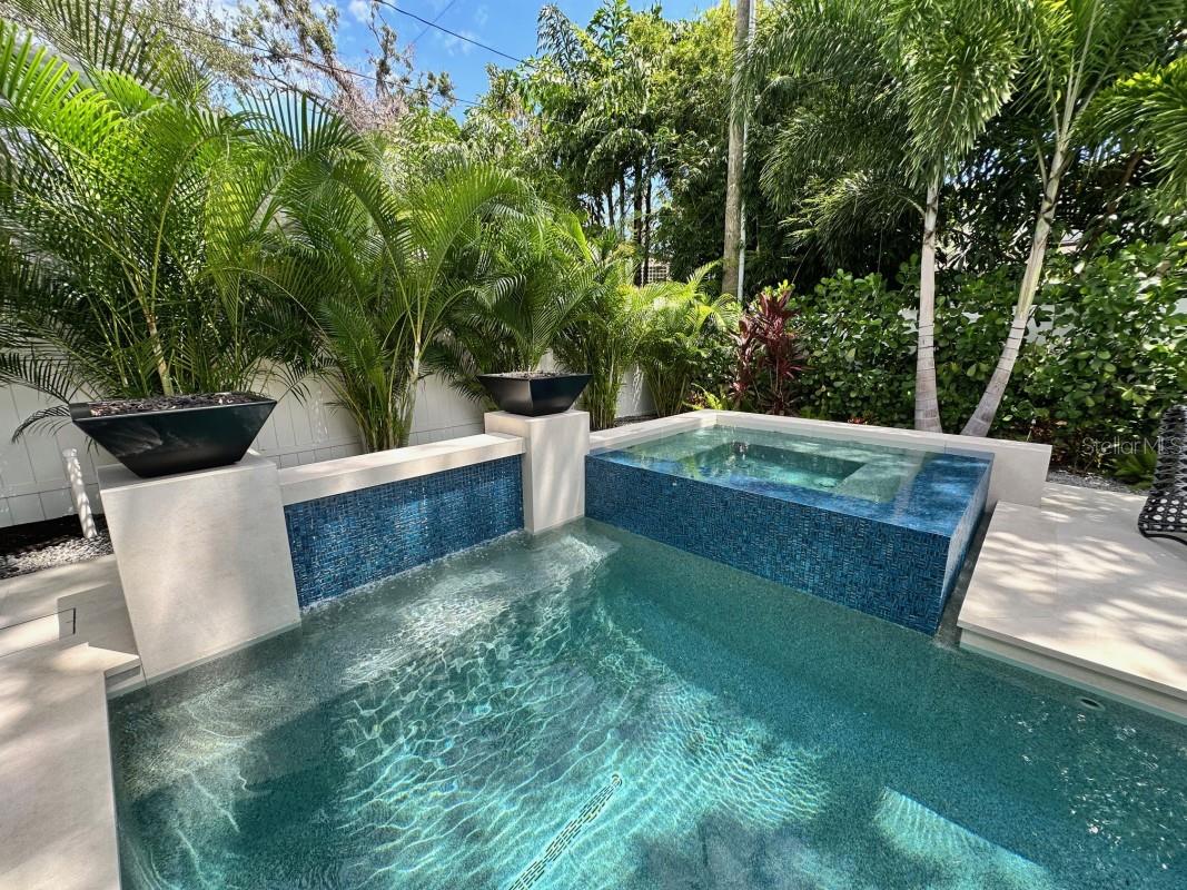 A4644266 Property Photo