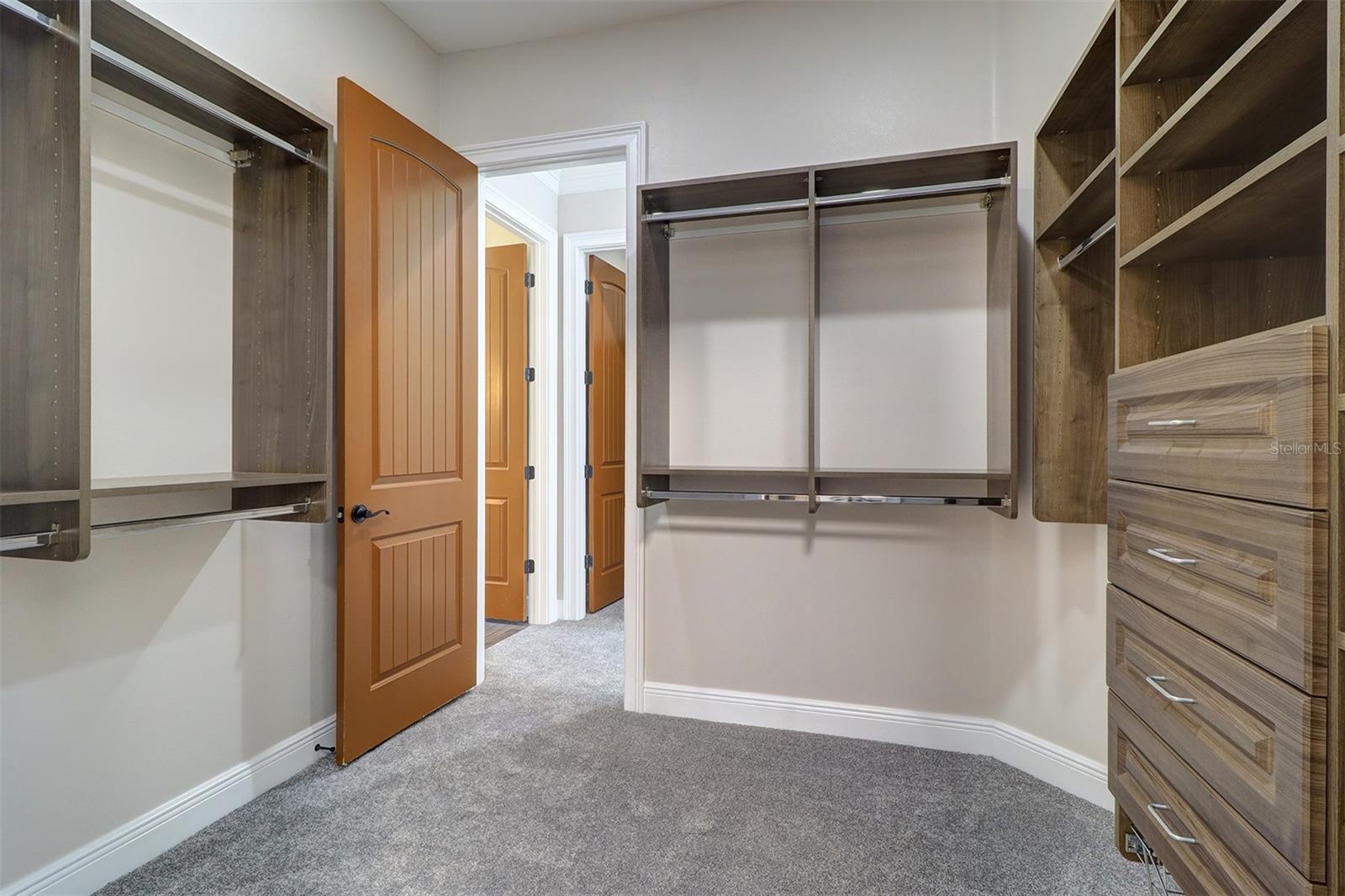 6340 EVERGREEN AVE, SEMINOLE, FL, 33772