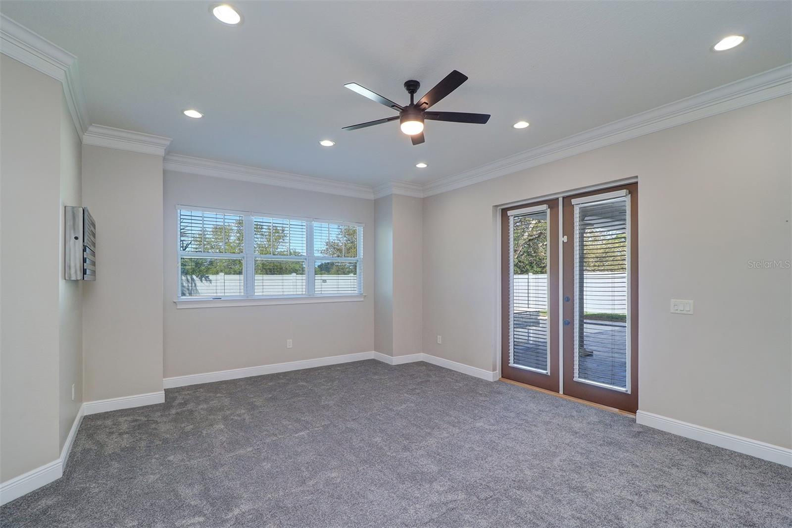 6340 EVERGREEN AVE, SEMINOLE, FL, 33772