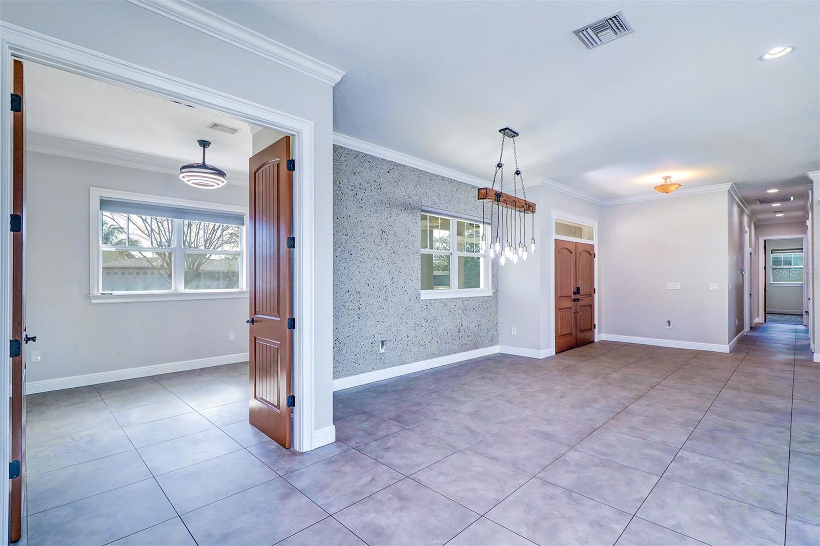 6340 EVERGREEN AVE, SEMINOLE, FL, 33772