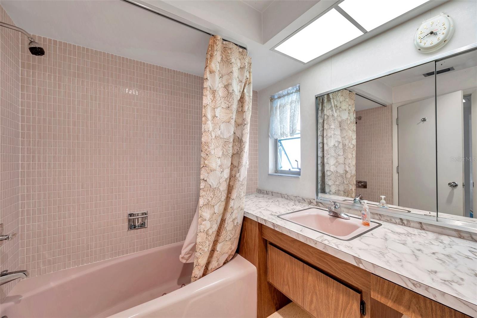 106 INDIAN ROCKS RD S, BELLEAIR BLUFFS, FL, 33770
