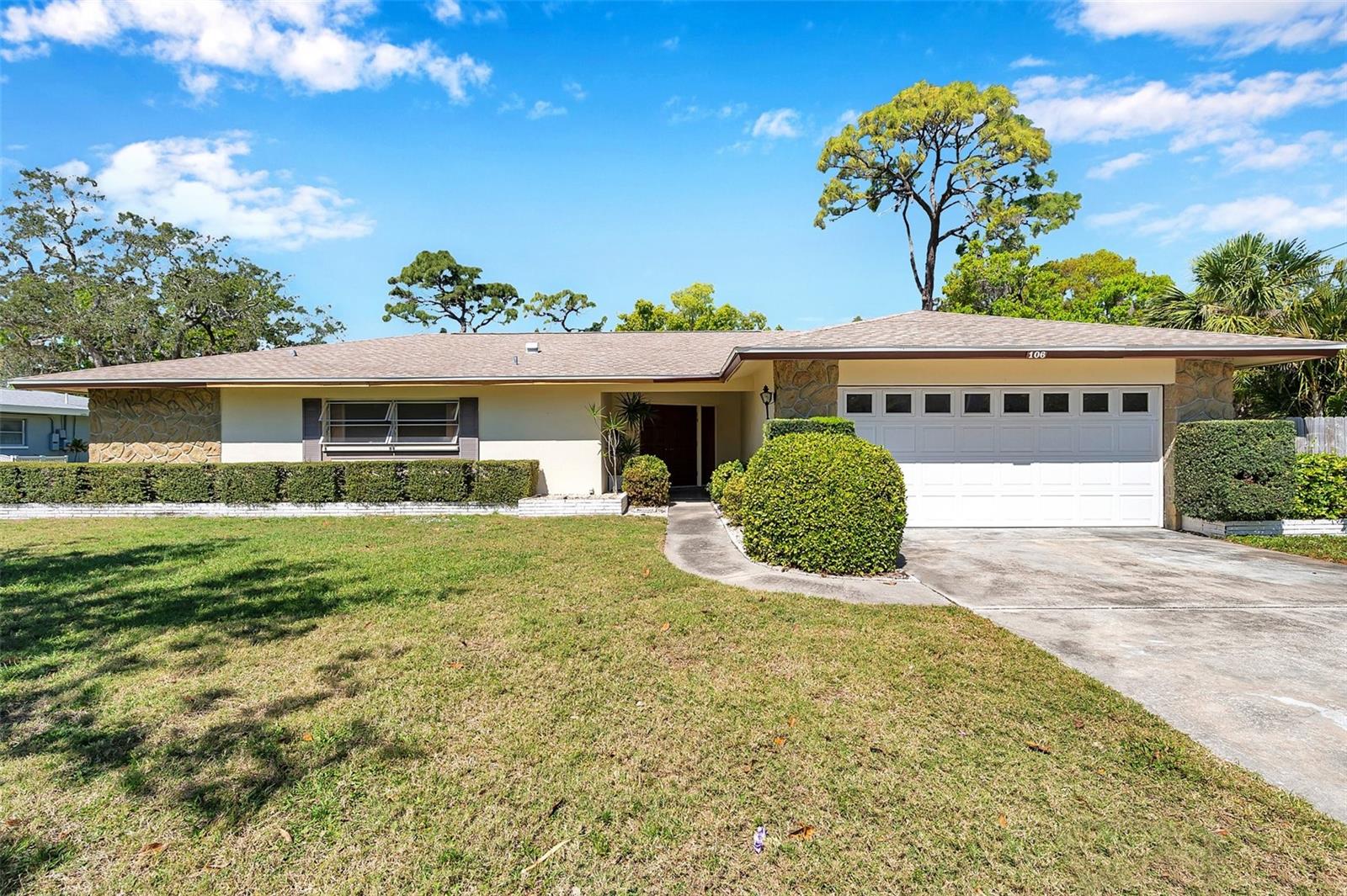 106 INDIAN ROCKS RD S, BELLEAIR BLUFFS, FL, 33770