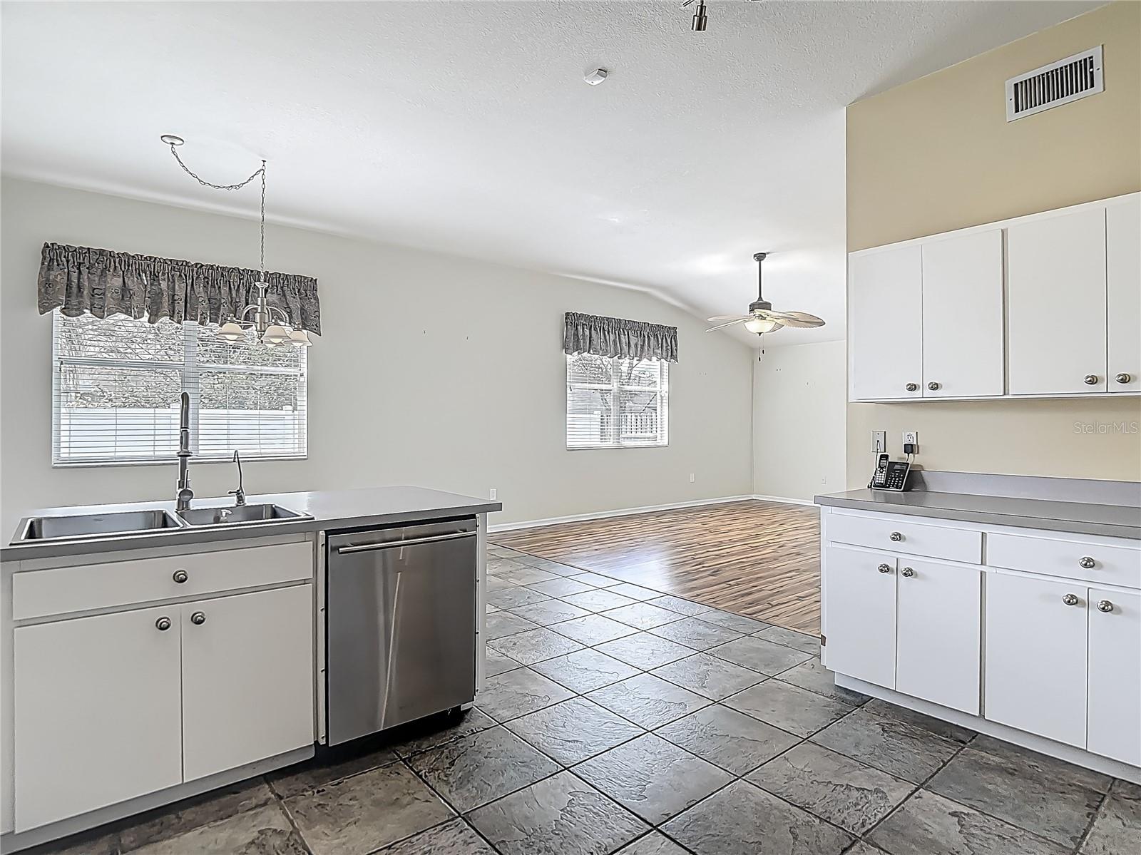 4426 BRANDON RIDGE DR, VALRICO, FL, 33594