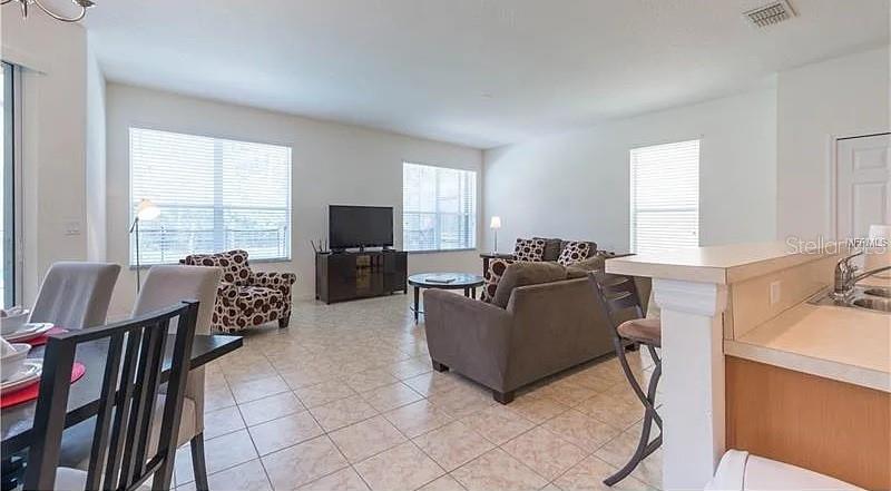 230 LAS FUENTES DR, KISSIMMEE, FL, 34746