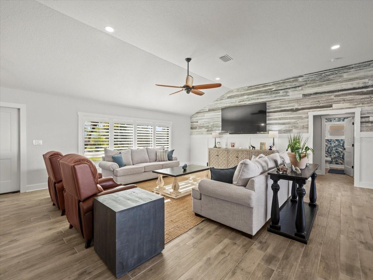 6421 4TH PALM PT, ST PETE BEACH, FL, 33706