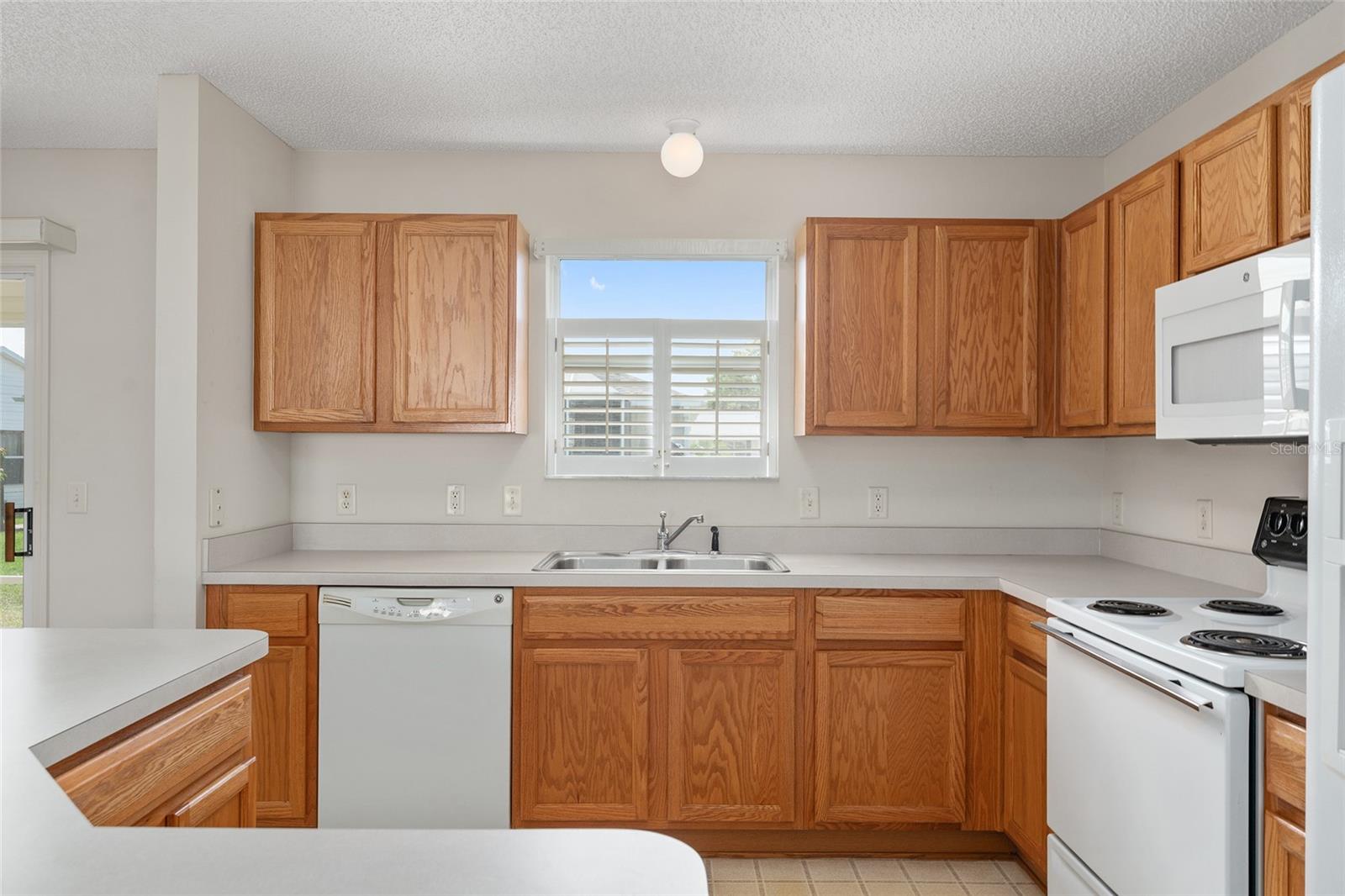 2712 BENAVIDES DR, THE VILLAGES, FL, 32162