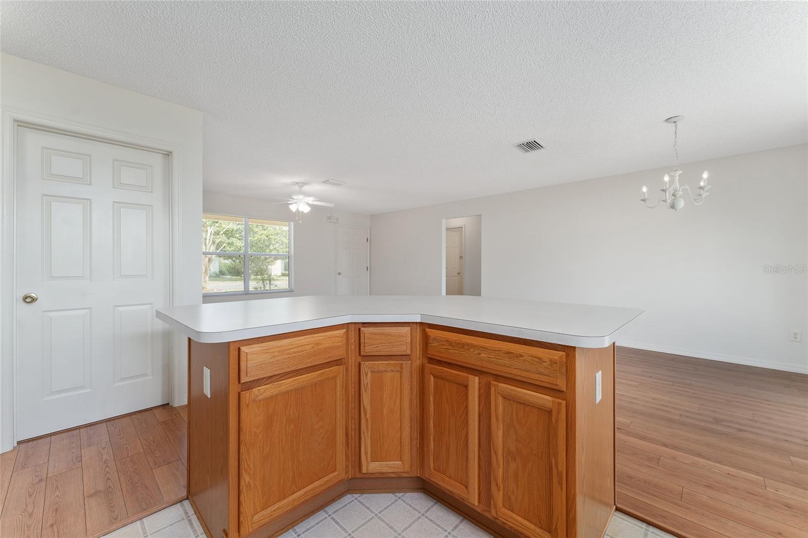 2712 BENAVIDES DR, THE VILLAGES, FL, 32162