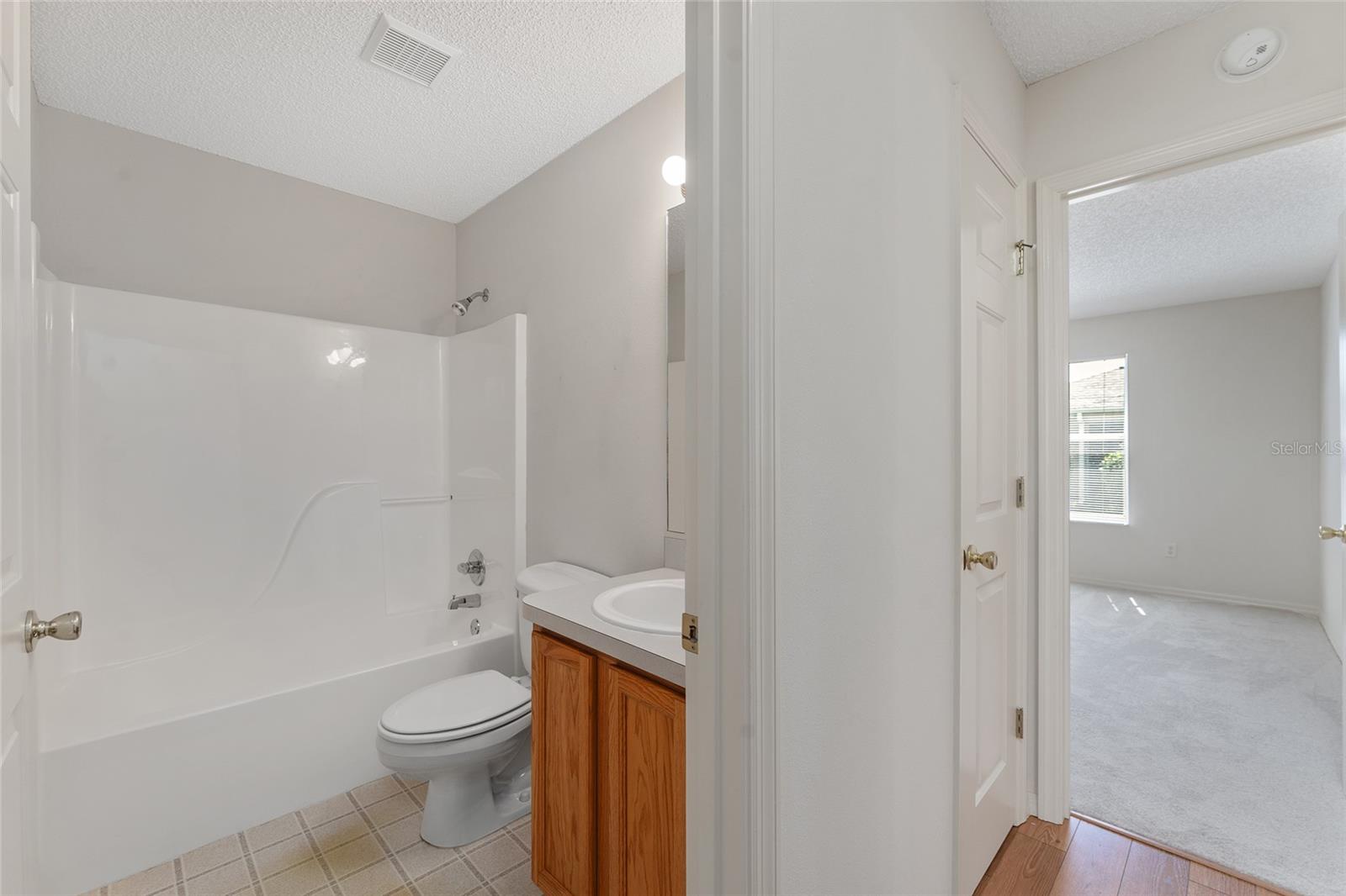 2712 BENAVIDES DR, THE VILLAGES, FL, 32162
