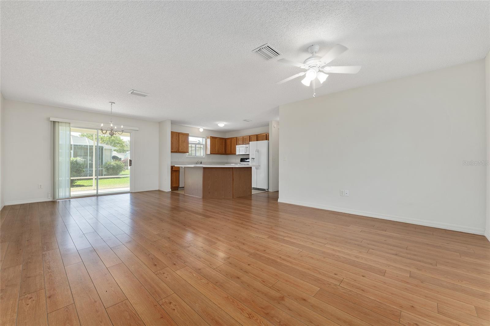 2712 BENAVIDES DR, THE VILLAGES, FL, 32162