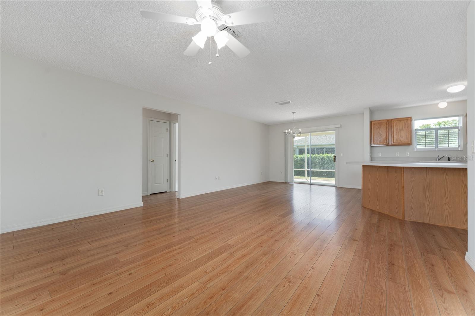 2712 BENAVIDES DR, THE VILLAGES, FL, 32162