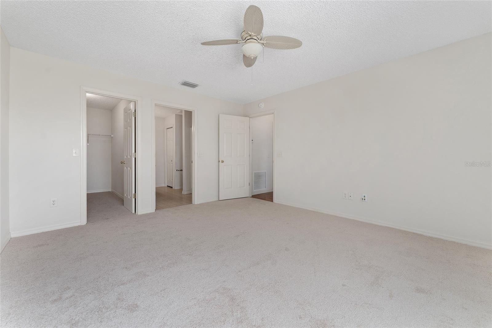2712 BENAVIDES DR, THE VILLAGES, FL, 32162