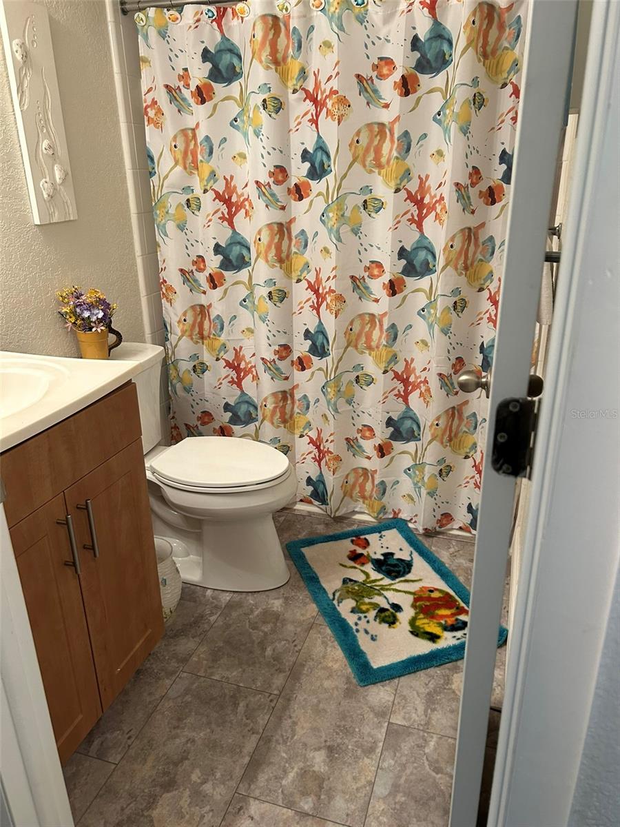 5553 BAYWATER DR, TAMPA, FL, 33615