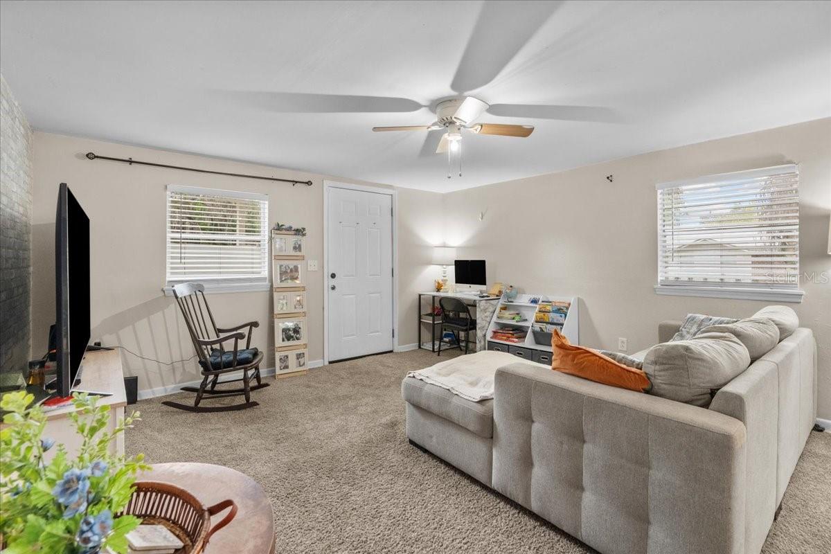 1401 E VOORHIS AVE, DELAND, FL, 32724