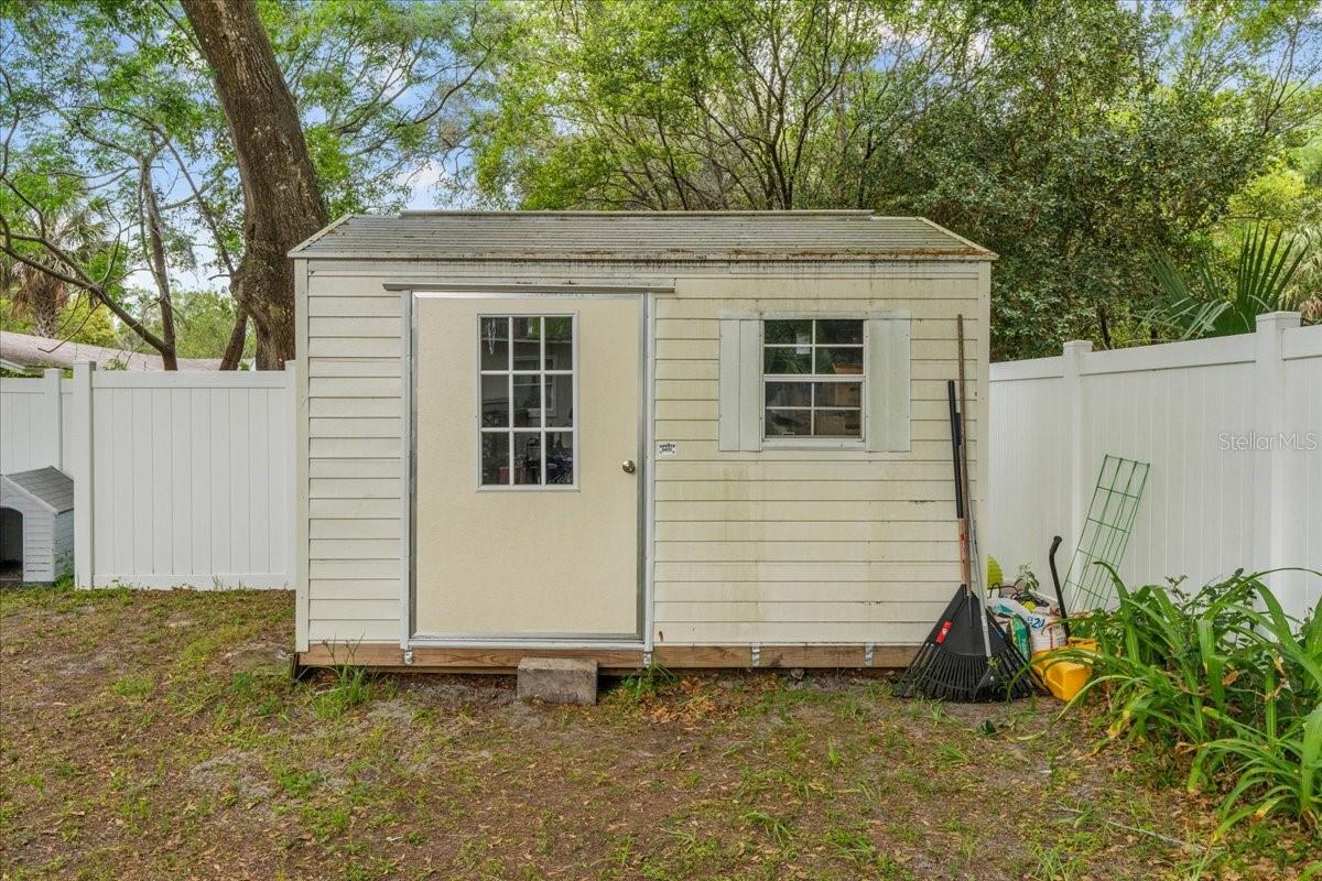 1401 E VOORHIS AVE, DELAND, FL, 32724