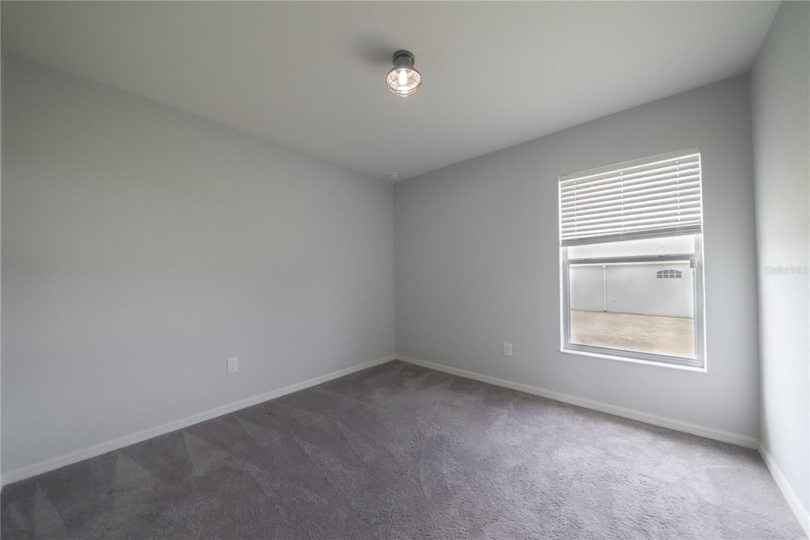 328 WOODLAND TRL, LADY LAKE, FL, 32159