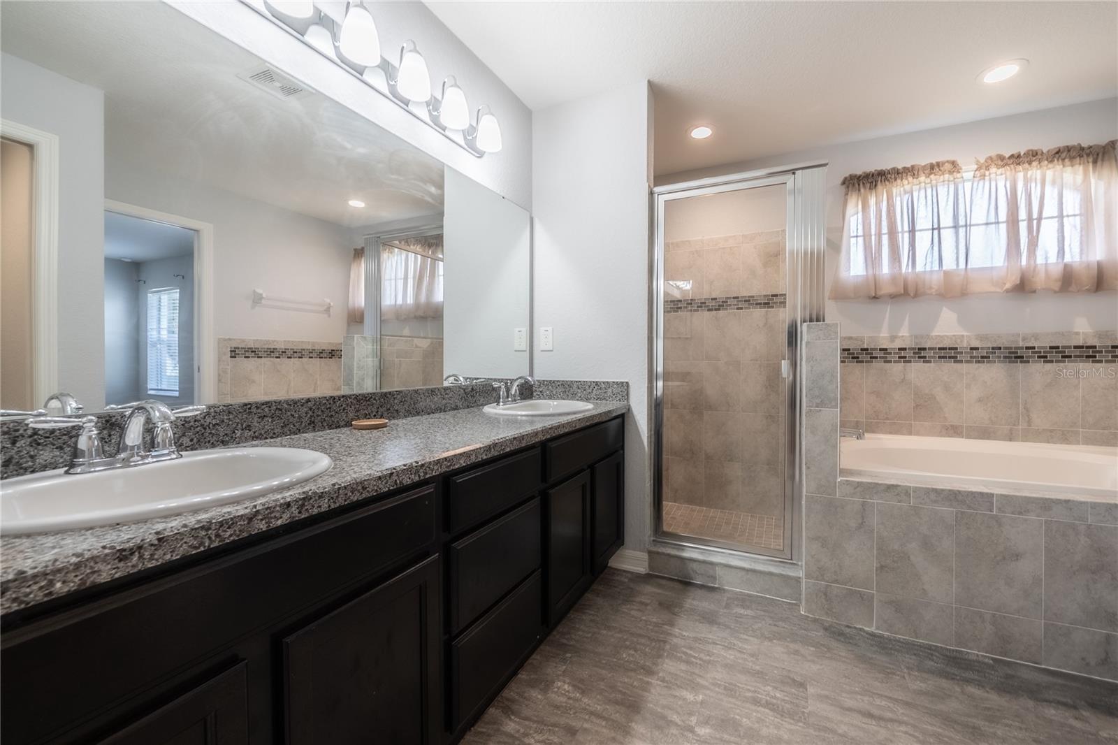 328 WOODLAND TRL, LADY LAKE, FL, 32159