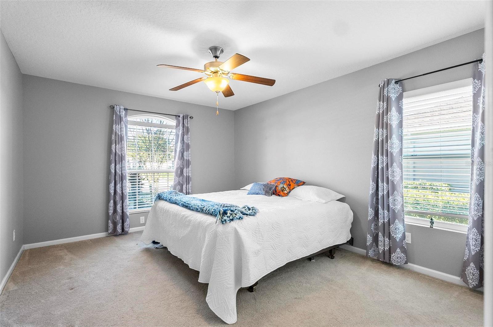 21 ARROWHEAD DR, PALM COAST, FL, 32137
