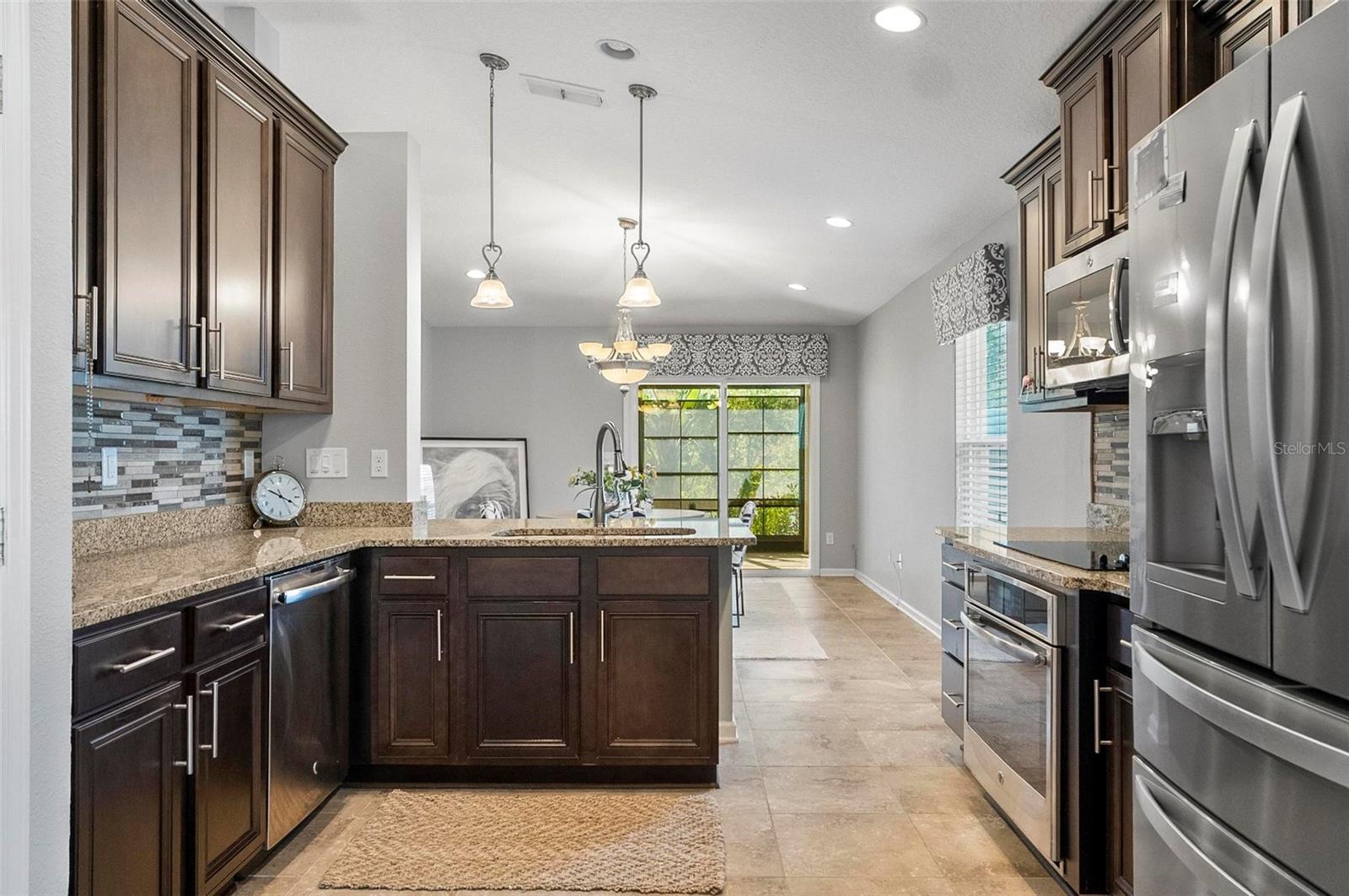 21 ARROWHEAD DR, PALM COAST, FL, 32137