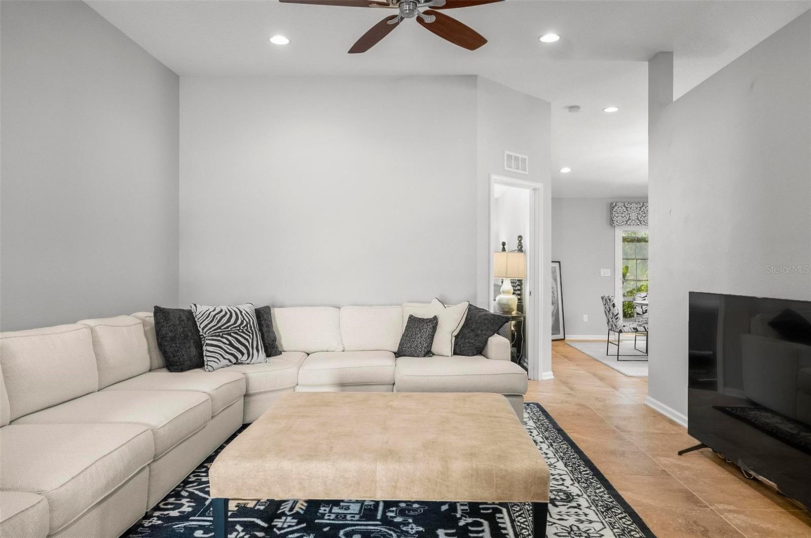 21 ARROWHEAD DR, PALM COAST, FL, 32137