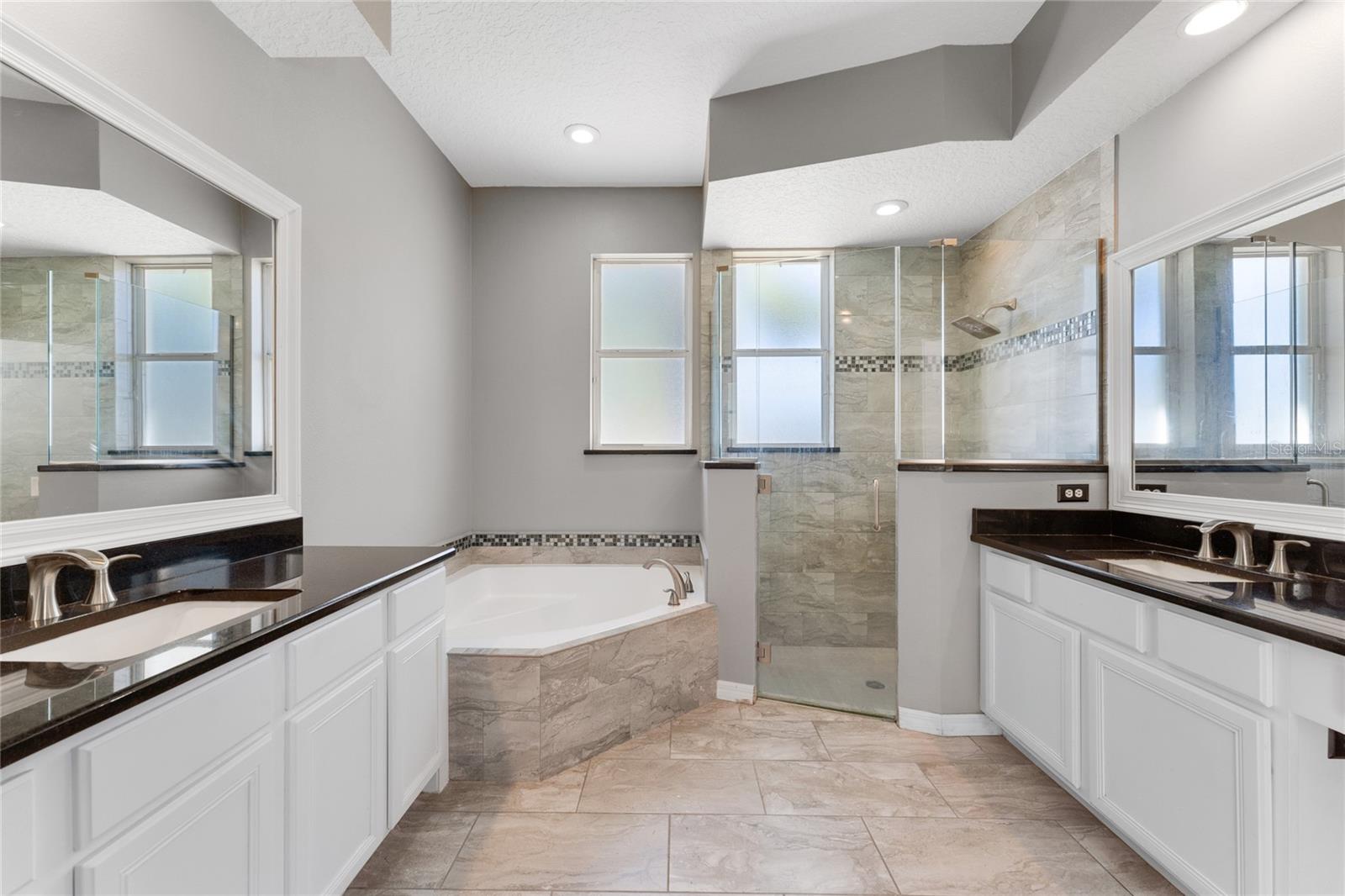 8611 DOVER OAKS CT, ORLANDO, FL, 32836