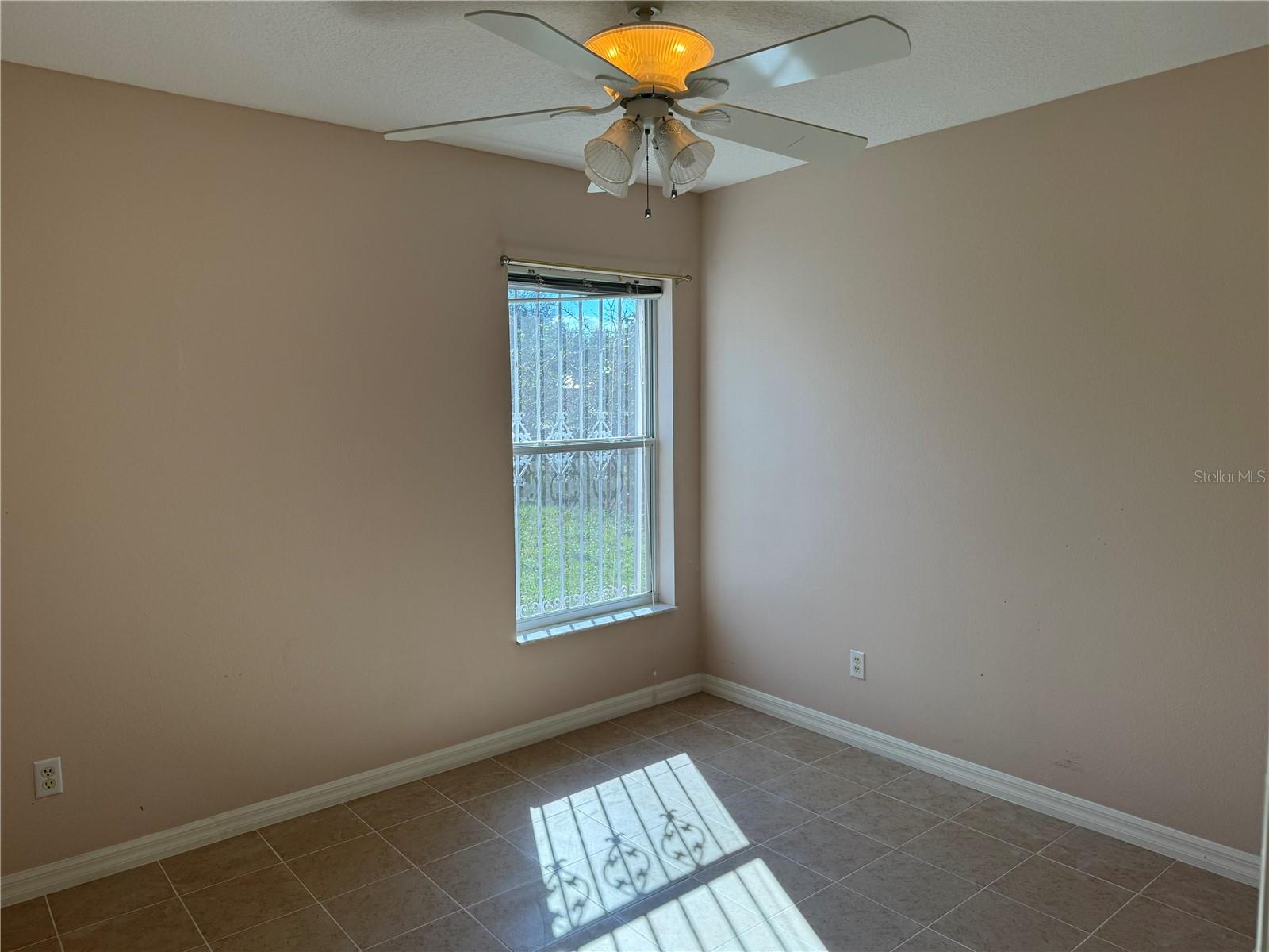 1152 MCCORMICK DR, DELTONA, FL, 32725