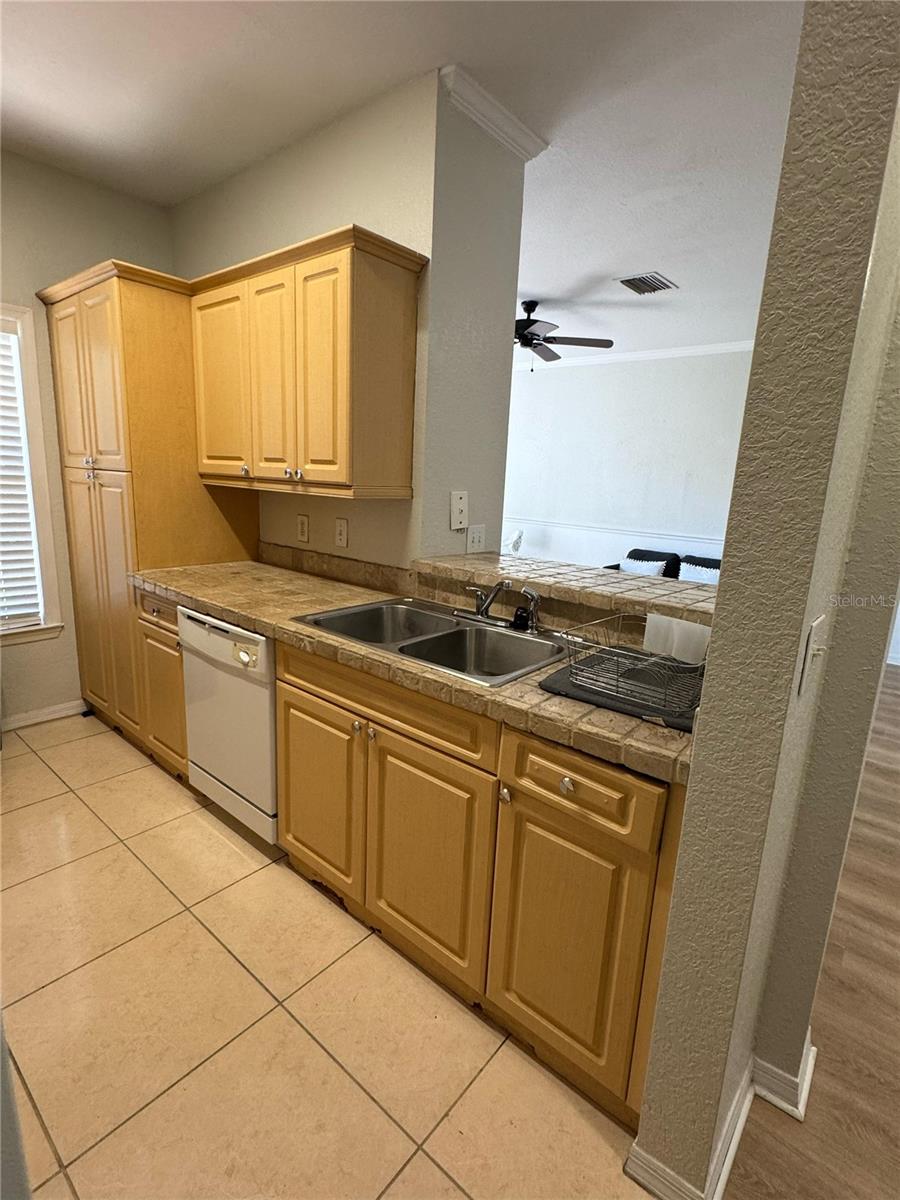 3713 CONROY RD #1913, ORLANDO, FL, 32839